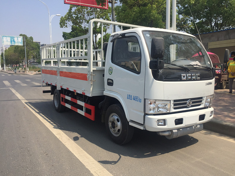 东风多利卡4.1米(蓝牌)气瓶车